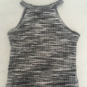 Kohl’s grey halter crop top